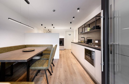 Brunico House | Pet-Friendly Retreat in Sambock Quarter - App. LAHN