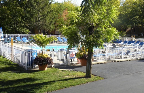 Put-in-Bay Cabin | Escape to Put In Bay: Family-Friendly Getaway with Pool