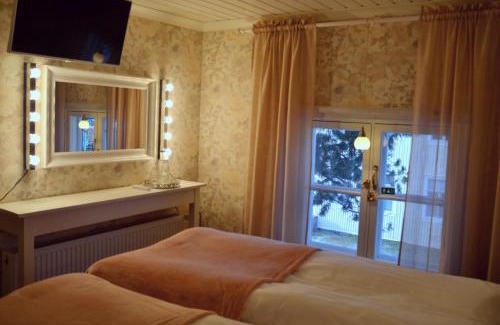 Kemi Hotel | Discover Putiikkihotelli Kemi 1932: Family-Friendly Getaway