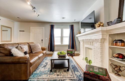 Central Oklahoma City Apartment | Putnam Pad I: Cozy Retreat Near Asian District & I-44