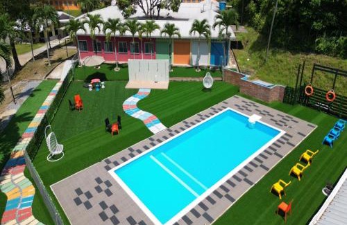 Sematan Hotel | Tranquil Putra Sentosa Retreat Camp with Oceanfront Views