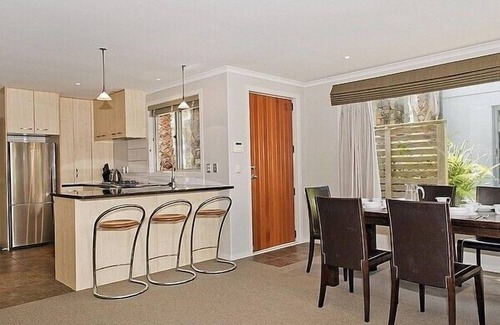 Pauanui Cottage | Relax at Putt it at Pauanui - Family-Friendly Oceanfront Home