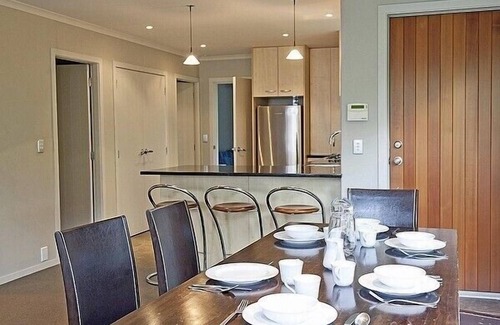 Pauanui Cottage | Relax at Putt it at Pauanui - Family-Friendly Oceanfront Home
