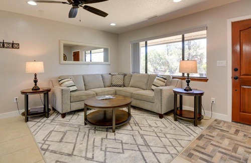 Diamond Valley House | Top-Rated Prescott Home with Putting Green & Fire Pit