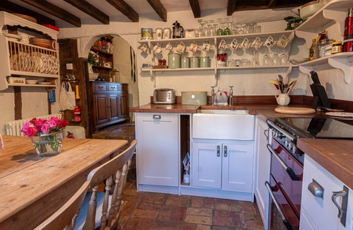Sudbury Cottage | Putts Cottage: A Romantic Getaway for Up to 3 Guests