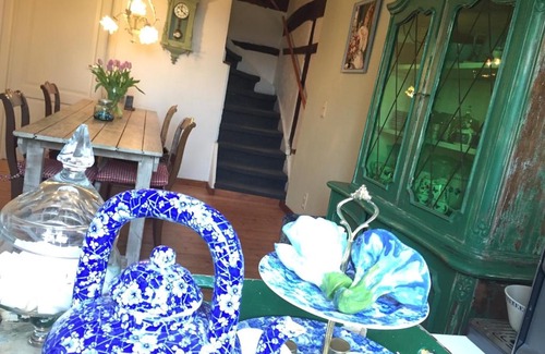 Teuven Bed & Breakfast | Discover PuurTeuven B&B: Art & Nature Retreat Await