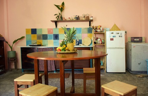 Phuoc Long House | Cozy Tropical Getaway with Breakfast & Kitchen Amenities