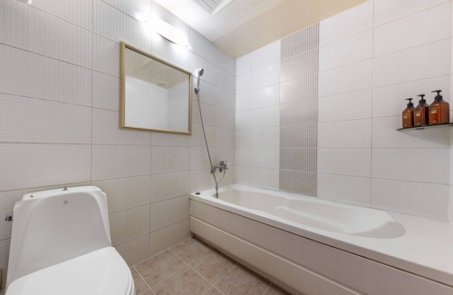 Pyeongtaek Hotel | Eco-Friendly Retreat at Pyeongtaek K Motel with Breakfast