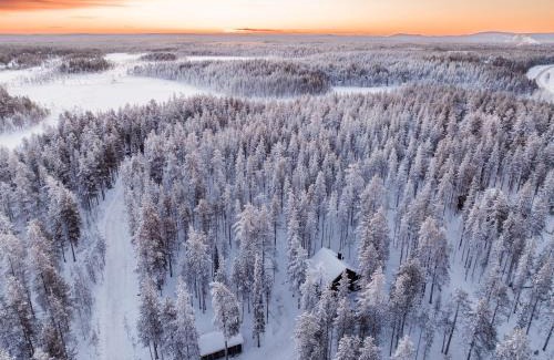 Pyhatunturi Villa | Discover Pyhä Saukonpiilo: Family-Friendly 4-Star Retreat