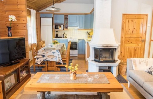 Rukatunturi House | Experience Pyhäjärven loma: 10/10 Lake View Retreat