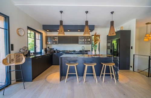 Le Moulleau Villa | Discover Pyla: Peaceful Retreat by the Oceanfront