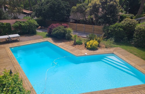 Pyla-sur-Mer Villa | Beautiful Villa with Pool, Steps from the Beach - 10 Guests