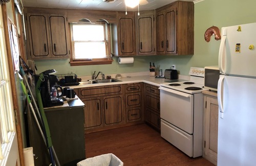 Pymatuning Central House | Discover Pymatuning Lake: Family-Friendly Weekly Rentals