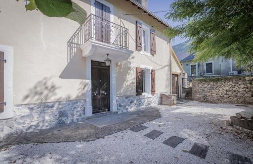 Boutx House | Stylish Pyrénées Boutx - Grand Gîte for Families and Pets
