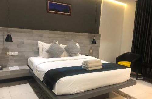 Serei Saophoan Hotel | Guest Rated 10/10: Pyramid Hotel & Spa with Family Amenities