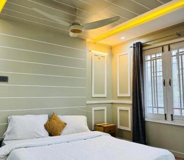 Skardu House | Budget-Friendly Pyramid Lodge: Pet Friendly & Family Ready