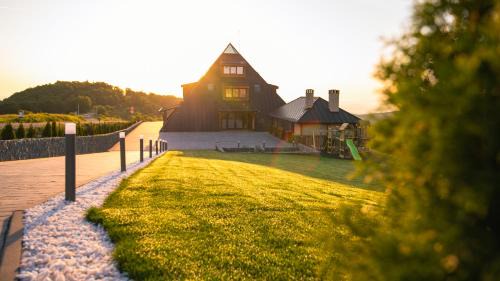Ramet Cabin | Pet-Friendly Retreat at Pyramids Haven - Rated 8.5/10