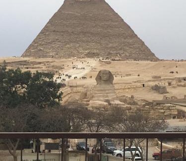 Giza Hostel | Pyramids View Inn: Family-Friendly with Oceanfront Views