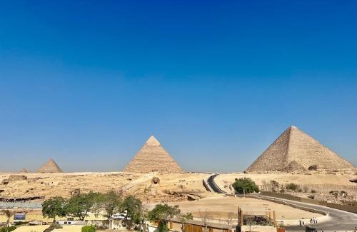 Giza Hostel | Pyramids View Inn: Family-Friendly with Oceanfront Views