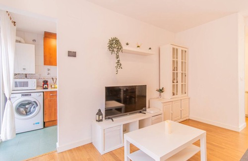 Abena Apartment | Pyrenees Escape with Terrace & BBQ