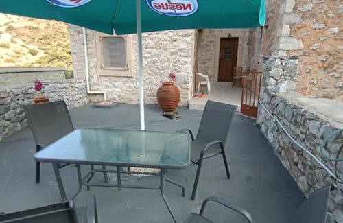 East Mani House | Pet-Friendly Pyrgospito: Guest Rated 9.3/10 for Families