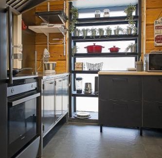 Syote Apartment | Experience Pytkyn Kämppä: Oceanfront Escape with Top Ratings