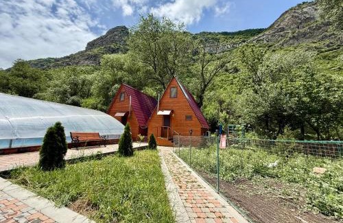 Kaputan Hotel | QarUp House