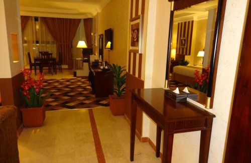 Khamis Mushait Hotel | Discover Qasr Al Sahab: 4-Star Family-Friendly Retreat