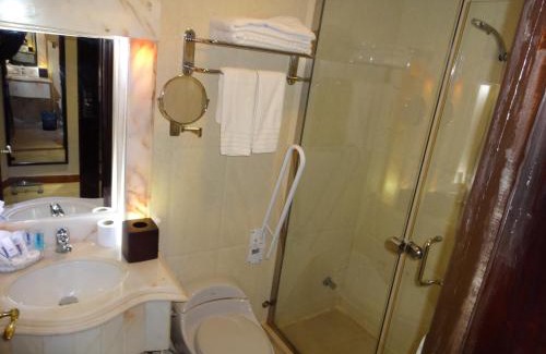 Khamis Mushait Hotel | Discover Qasr Al Sahab: 4-Star Family-Friendly Retreat