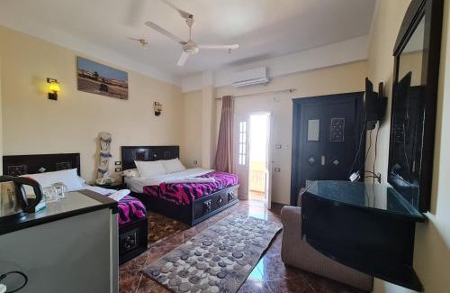 Siwa Bed & Breakfast | Top-Rated Qasr El Salam with Pool & Pet-Friendly Amenities