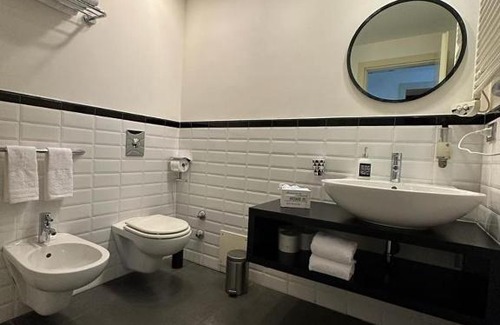 Cosenza Apartment | Exceptional Qatar Apartment: Pet-Friendly & Child-Friendly Stay