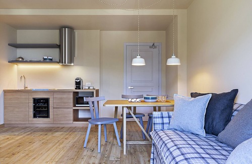 Premadio Apartment | Inviting QC Terme Panoramic Apartment with Family-Friendly Amenities