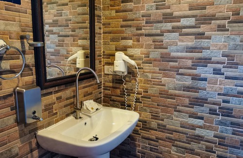 Lat Krabang Hotel | Relaxing QG Resort: Spa & Family-Friendly Amenities