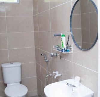 Kampung Bukit Tok Bat Bed & Breakfast | Budget-Friendly Qiu's Event House - Child Friendly Stay