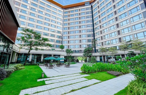 Yuexiu Hotel | Budget-Friendly Stay at QL HOTEL with Family Amenities