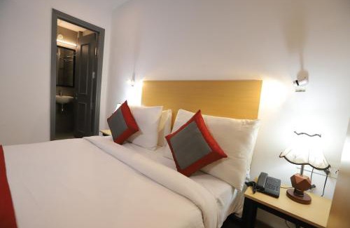 Anand Vihar Hotel | Top-Rated Qotel Hotel IP Residency Near Karkarduma Metro