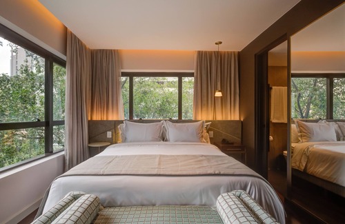 Paraiso Hotel | Discover Qoya São Paulo Paulista: 4-Star Retreat with Pool