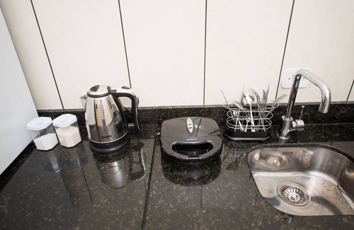 Foz do Iguacu City Centre Apartment | Cozy Quadruple Double with Spa & Breakfast Included