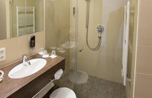 Muehlau Hotel | Family-Friendly Quadruple Room at Hotel Dollinger