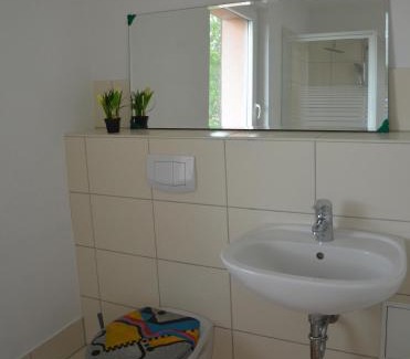 Hornstorf Apartment | Scenic Oceanfront Stay at Quaduxenbarg for Families