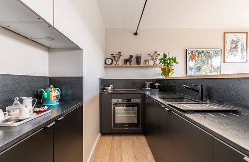 Billancourt–Rives de Seine Apartment | Quai de Seine - Relax by the River with Family Amenities