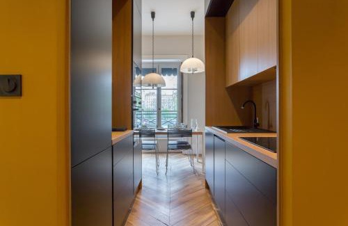 Griffon - Royale Apartment | Quai-Royale: Family-Friendly Retreat with Great Reviews