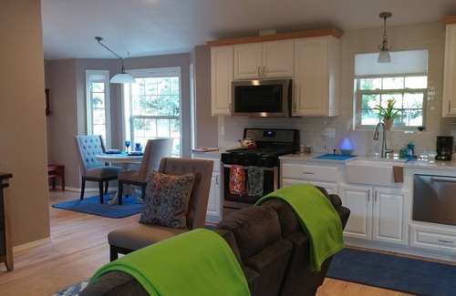 Southeast Bend Apartment | Pet-Friendly Quail View Bend: Your Ideal Studio Retreat