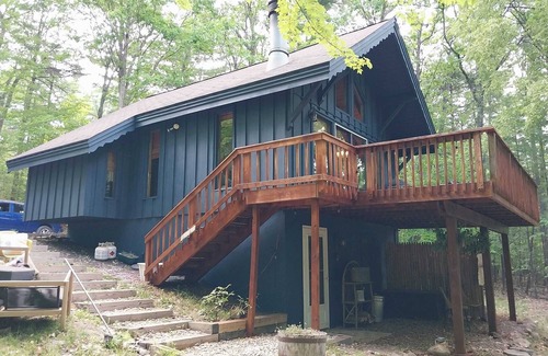 Jay Cabin | Cozy 2-BR Retreat Near the High Peaks of ADK