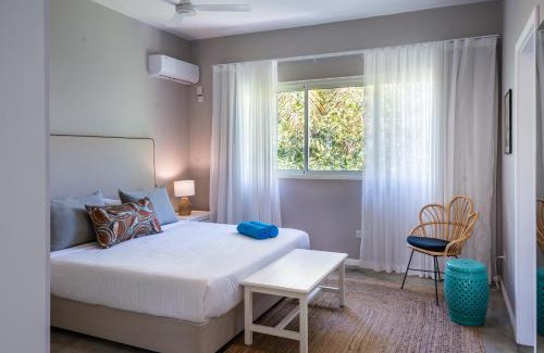 Grand Gaube Apartment | Charming 2BDR Apt Steps from Melville Beach with Pool