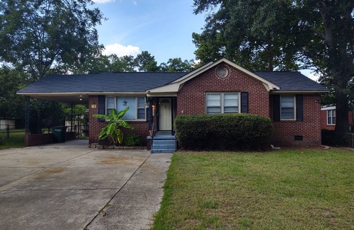 Cayce House | Delightful 3-Bedroom Home Near USC & Downtown Columbia