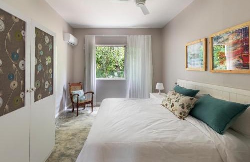 Grand Gaube Apartment | Charming 3BDR Apartment Near Melville Public Beach with Pool