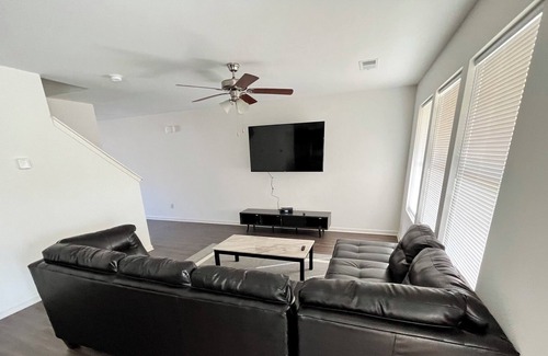 Fultondale House | Quaint 4-bedroom home with garage and driveway parking