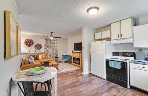 Kokomo Condo | Relaxing Getaway in City of First with Pool and Spa