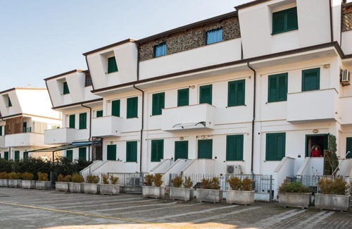 Santa Marina Apartment | Charming Apartment in Policastro Bussentino with Terrace